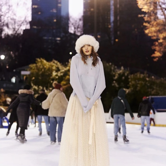 LoveShackFancy X MAX&MOI Wool-Cashmere Faux Fur Hoodie Sold Out-NWT Size XL - Picture 3 of 3